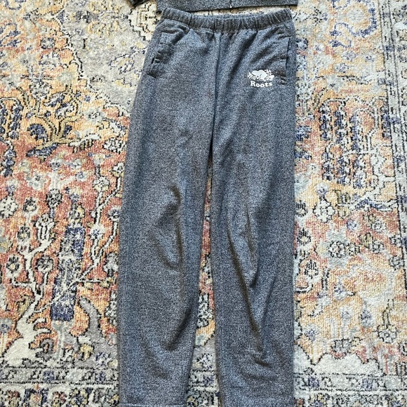 Roots Canada Full Sweatsuit (jacket & pants) Size XXS - Fast shipping ⚡️📦 - Picture 6 of 7